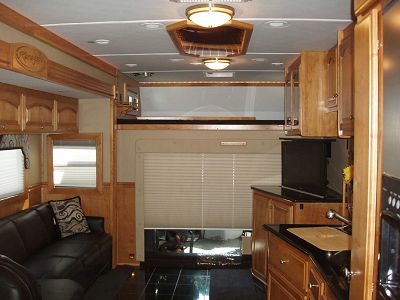 Search the inventory of Five-R Trailer, a motor home, toter home ...